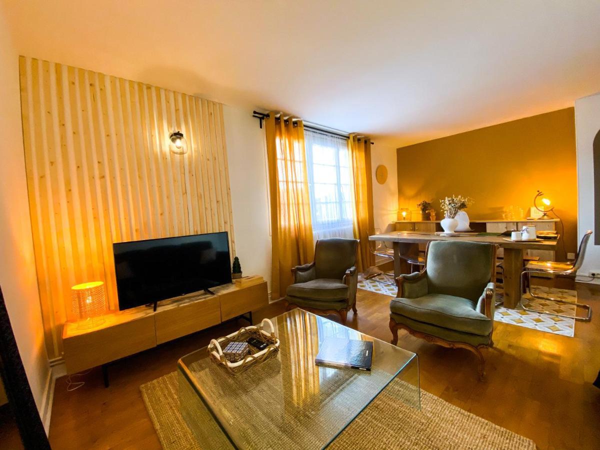 Superbe appartement avec vue sur la tour de Vésone Périgueux Extérieur photo